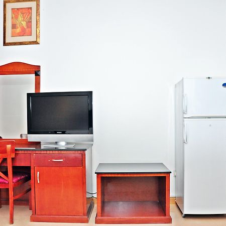 Ramee Garden Hotel Apartments Абу Даби Екстериор снимка
