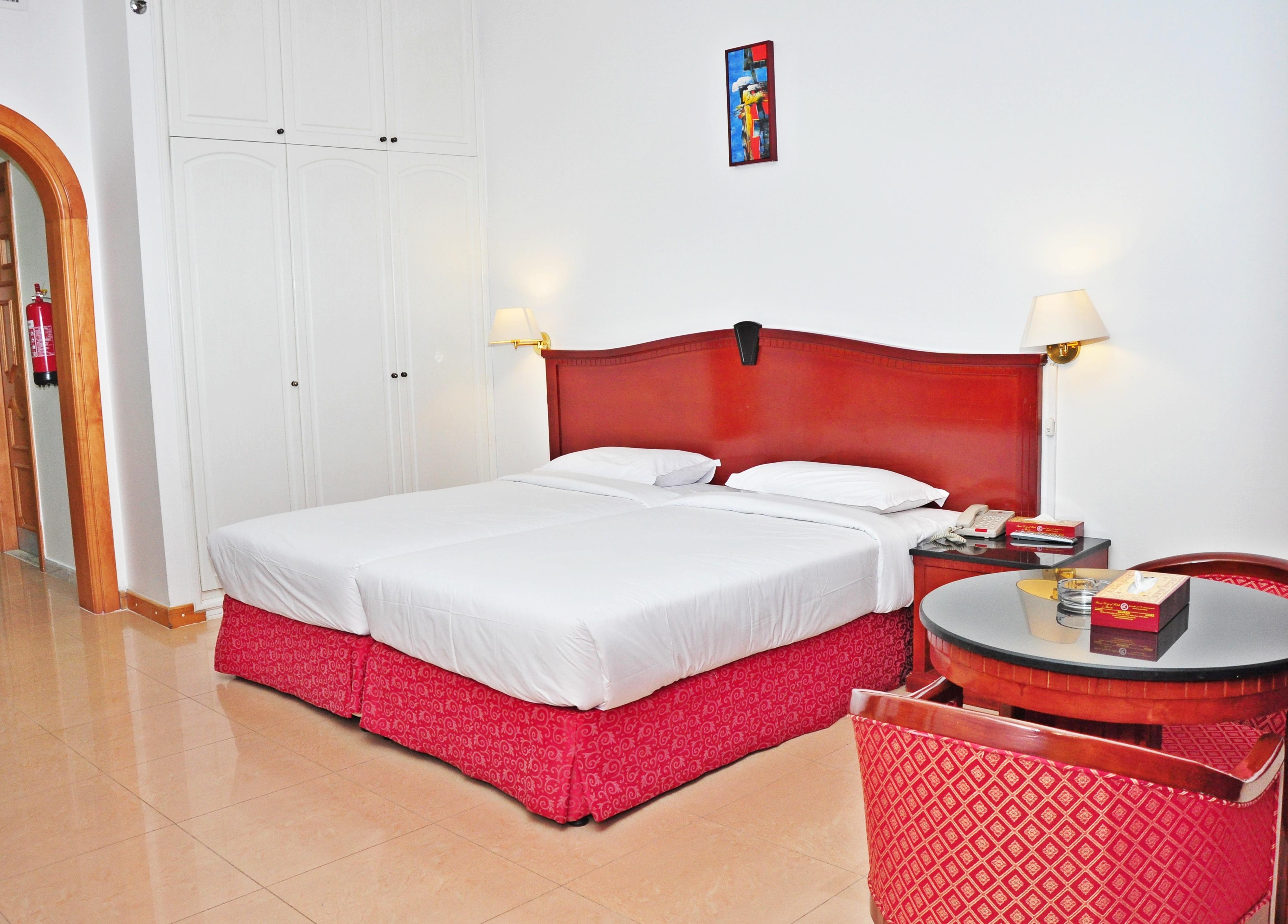 Ramee Garden Hotel Apartments Абу Даби Екстериор снимка