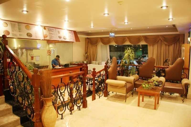 Ramee Garden Hotel Apartments Абу Даби Екстериор снимка